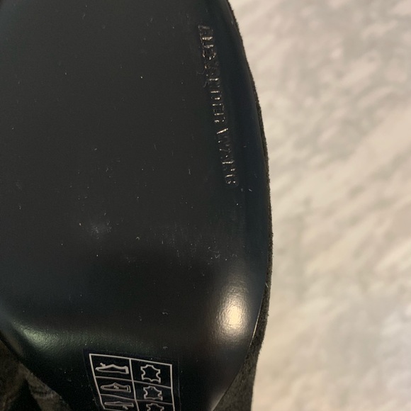 NEW Alexander Wang Suede Ankle Boots - Picture 6 of 7